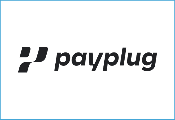 Logo di PayPlug con simbolo stilizzato e scritta 'payplug'.