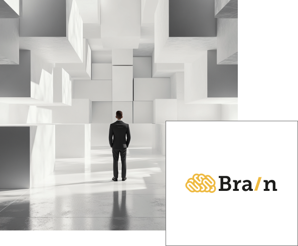 Uomo di Fronte a Geometrie Futuristiche Uomo in abito nero di fronte a cubi bianchi e logo con scritta 'Brain'.